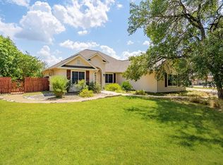 100 Glen Lakes Ct, Ingram, TX 78025