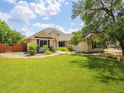 100 Glen Lakes Ct, Ingram, TX, 78025