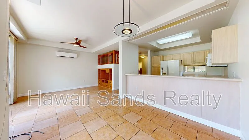 3 bed, 2.5 bath, 1261 sqft, $4,150 — Photo 4