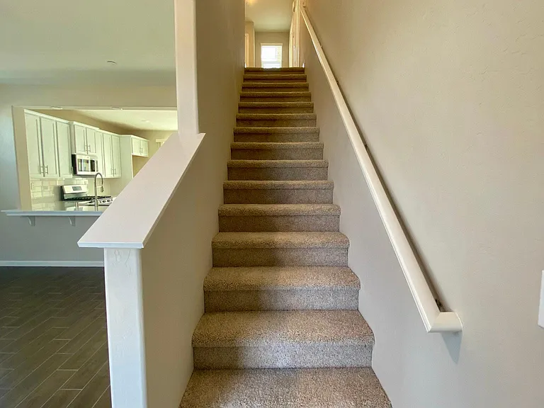 1102 Royalty Way W — Photo 12