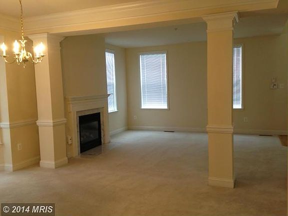 3rd image of 718 Garden View Way