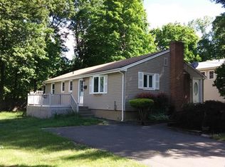 35 Greenfield St, Windsor, CT 06095