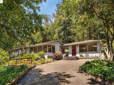 2976 Joaquin Miller Rd, Oakland, CA, 94602