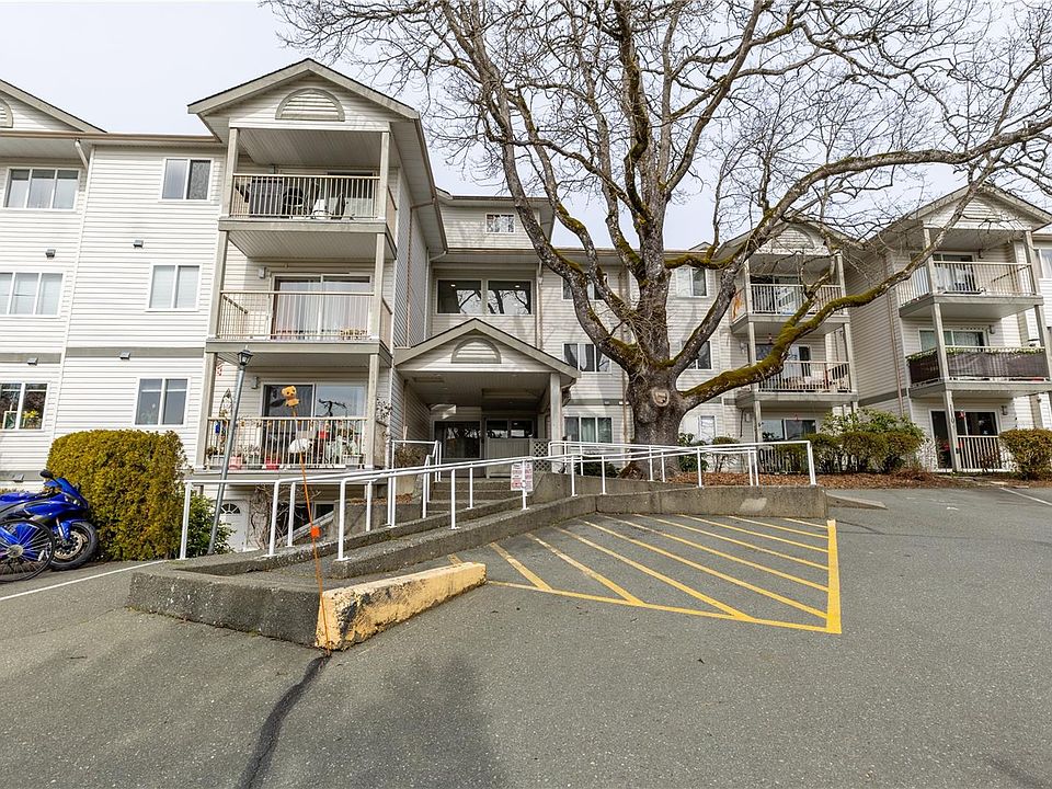 1st image of 840 Braidwood Rd #401