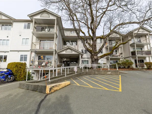 840 Braidwood Rd #401, Courtenay, BC V9N 3R9