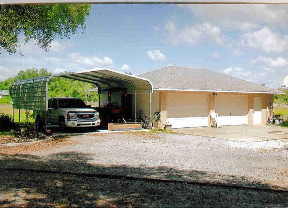 detached garage