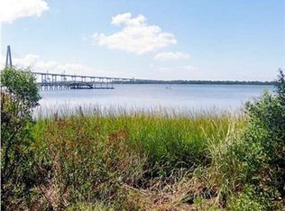 5th Ave, Mount pleasant, SC 29464