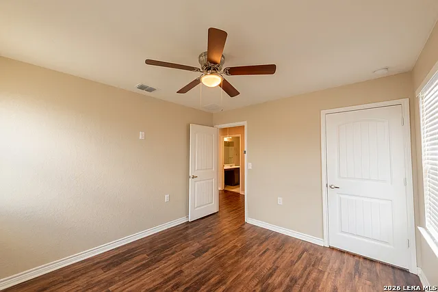 5526 Castle Brook Dr — Photo 11