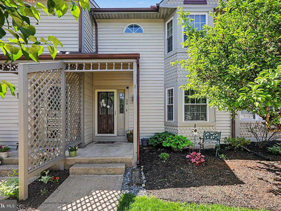 1st image of 20 Shady Ln
