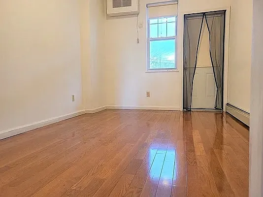 Rented by Virtual Real Estate | media 4