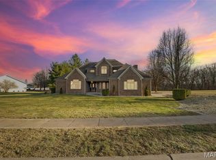339 Sandpiper Ln, Grafton, IL 62037