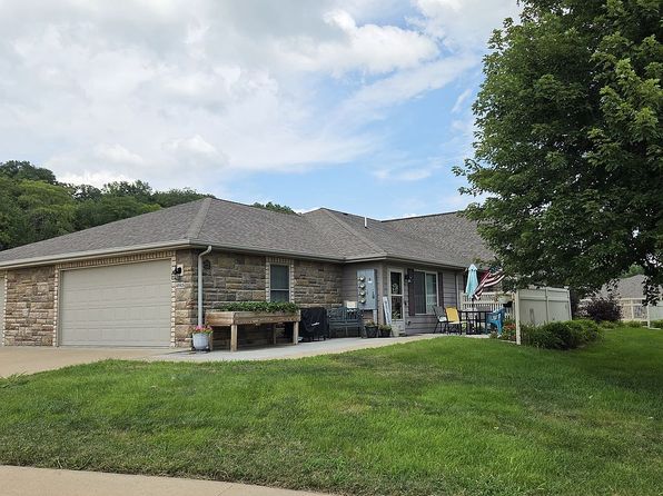 4945 Grand View Ln