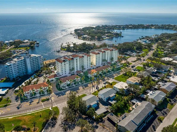 1325 Snell Isle Blvd NE Unit 711, Saint Petersburg, FL 33704