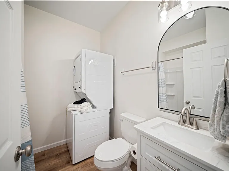 5069 Peachtree Ave #A — Photo 12