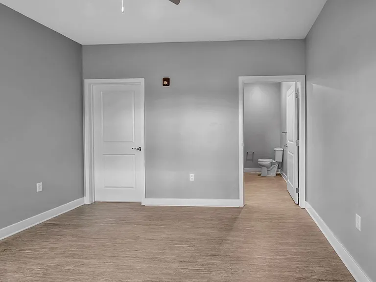 9150 Transit Rd — Photo 25