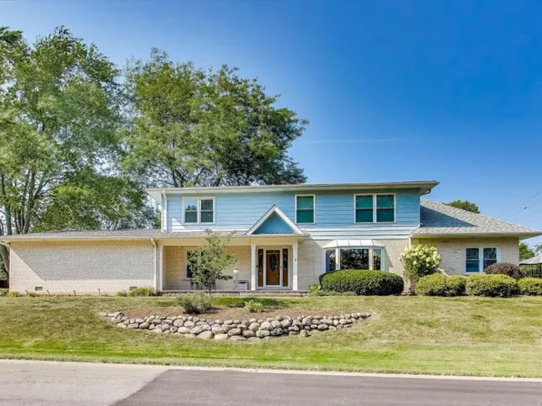 48 W Brentwood Dr, Palatine, IL 60074