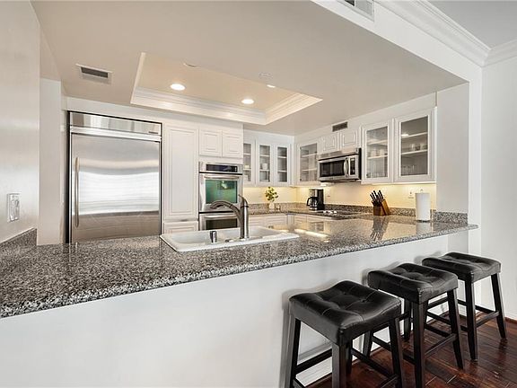 5th image of 850 E Ocean Blvd APT 607