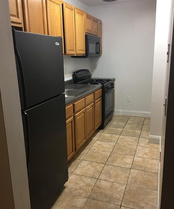 1st image of 10 Osborne Ter APT 4G