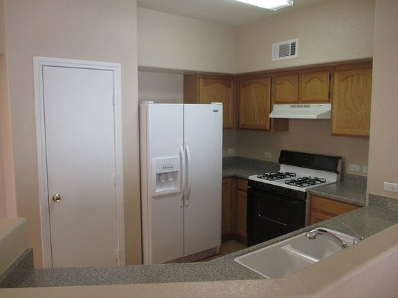 2nd image of 3400 Cabana Dr Unit 1082
