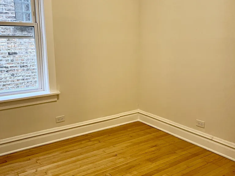 4242 N Damen Ave #1 — Photo 13