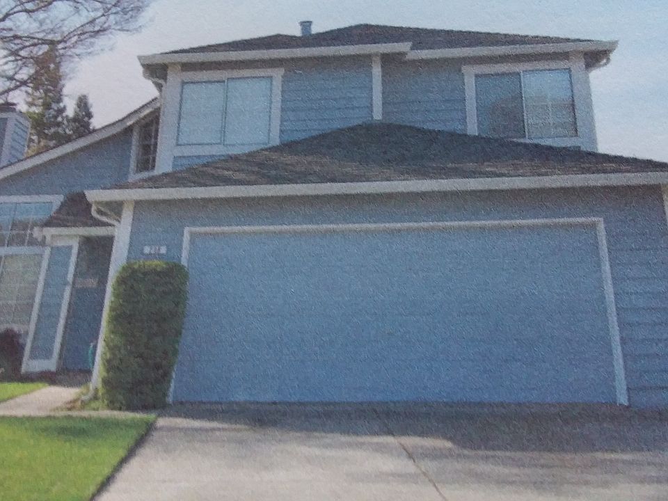 1st image of 236 Newport Cir
