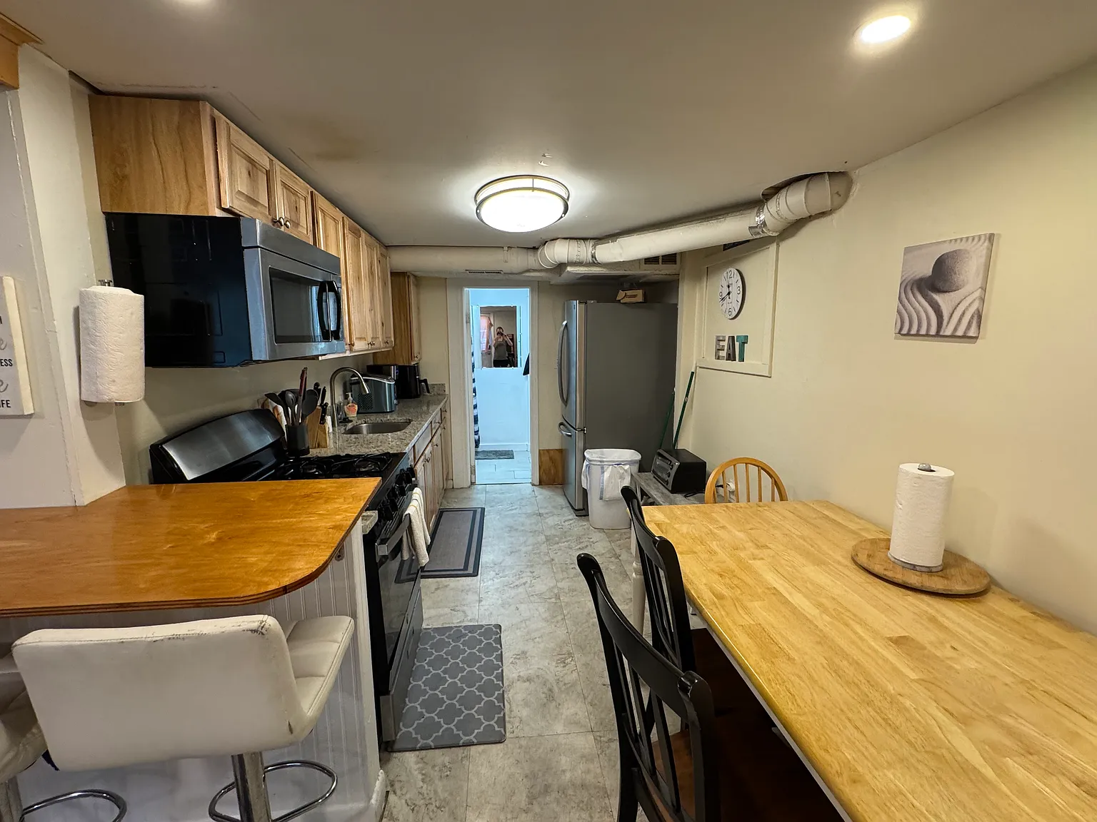 2 bed, $2,158 — Photo 4