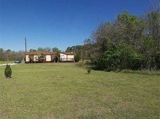 57 N Fork Ln, Huntsville, TX 77320