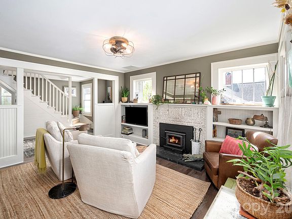5th image of 21 Craig Cir