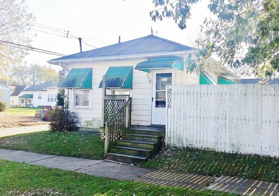1st image of 2106 Henry Ave