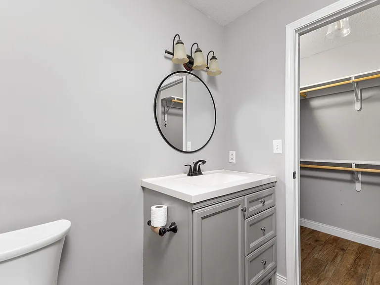 607 Winterway Dr — Photo 12
