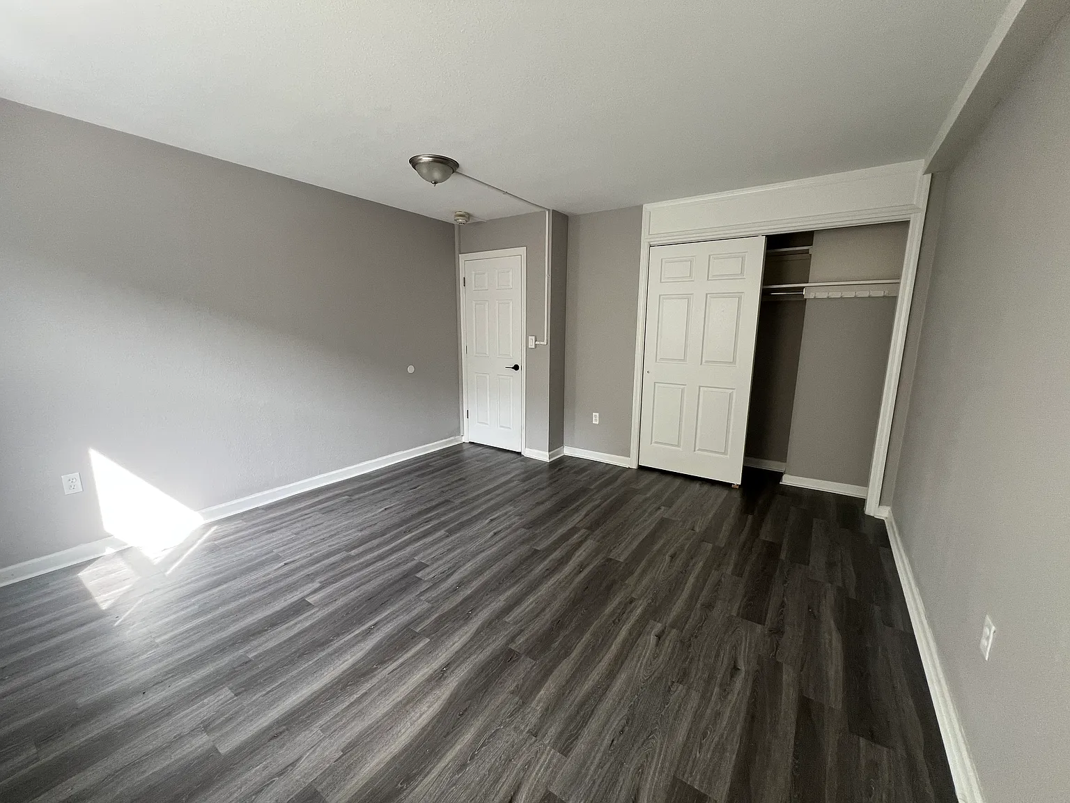 40 Prospect Ave — Photo 4