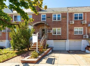 6744 198th St, Fresh Meadows, NY 11365