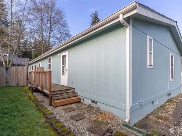 9170 Steele Creek Loop NE, Bremerton, WA 98311