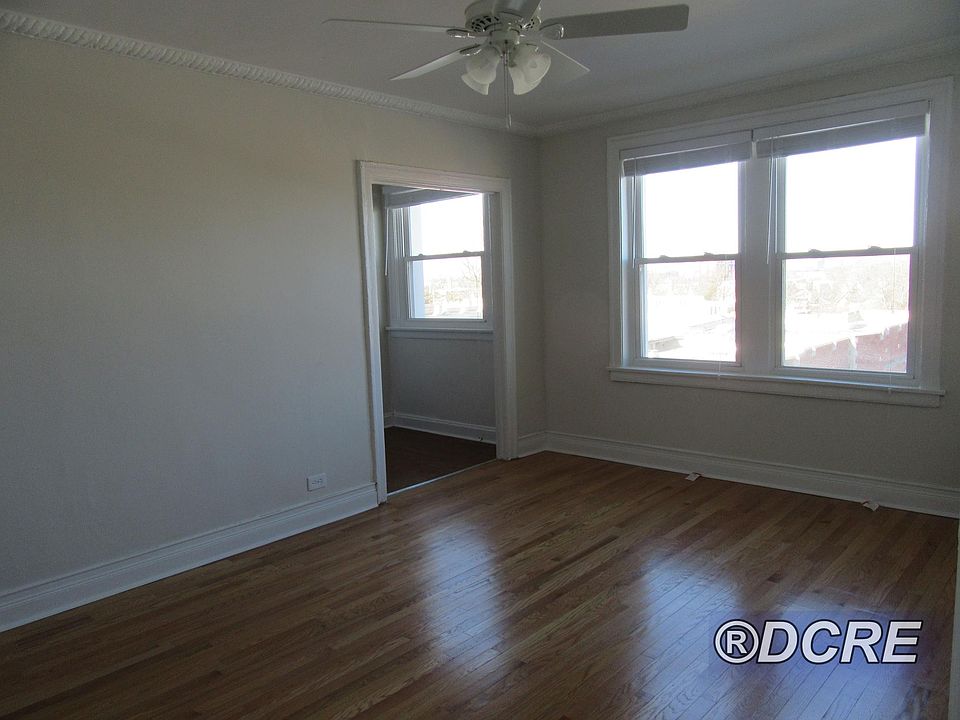 2nd image of 1413 W Chase Ave #104