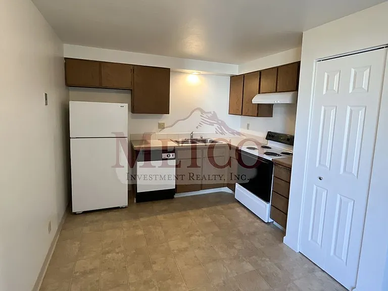1310 Q St — Photo 6