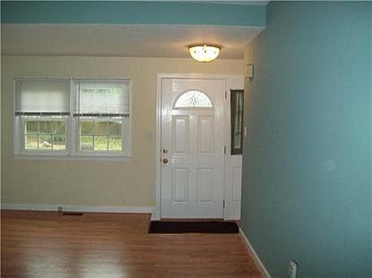 4th image of 3 Louis Ave