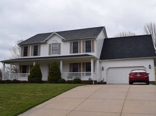 990 Rebecca Trl, Tallmadge, OH 44278