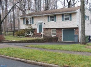 1526 Jill Rd, Willow Grove, PA 19090