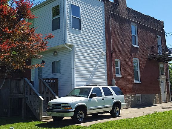4th image of 3711 Marine Ave