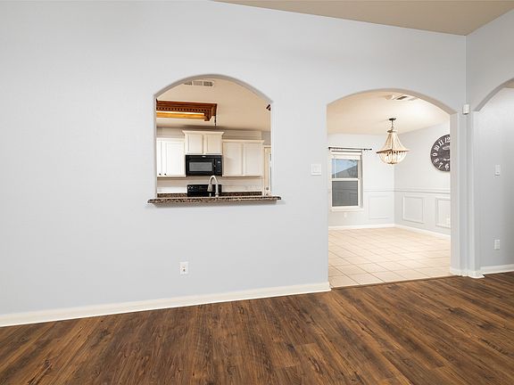 5th image of 130 Kincaid Dr