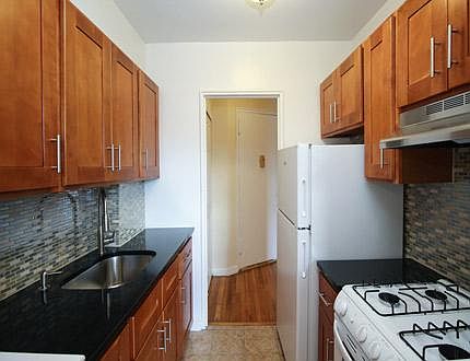 2nd image of 14208 84th Dr