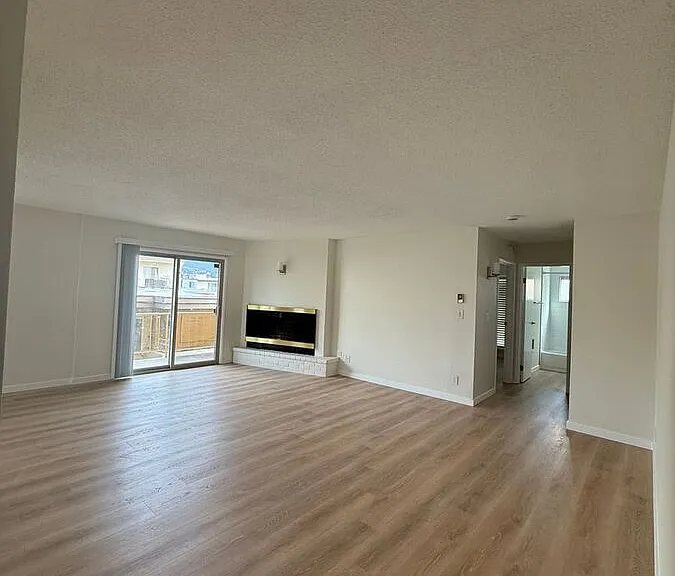 290 Lee Street — Photo 12