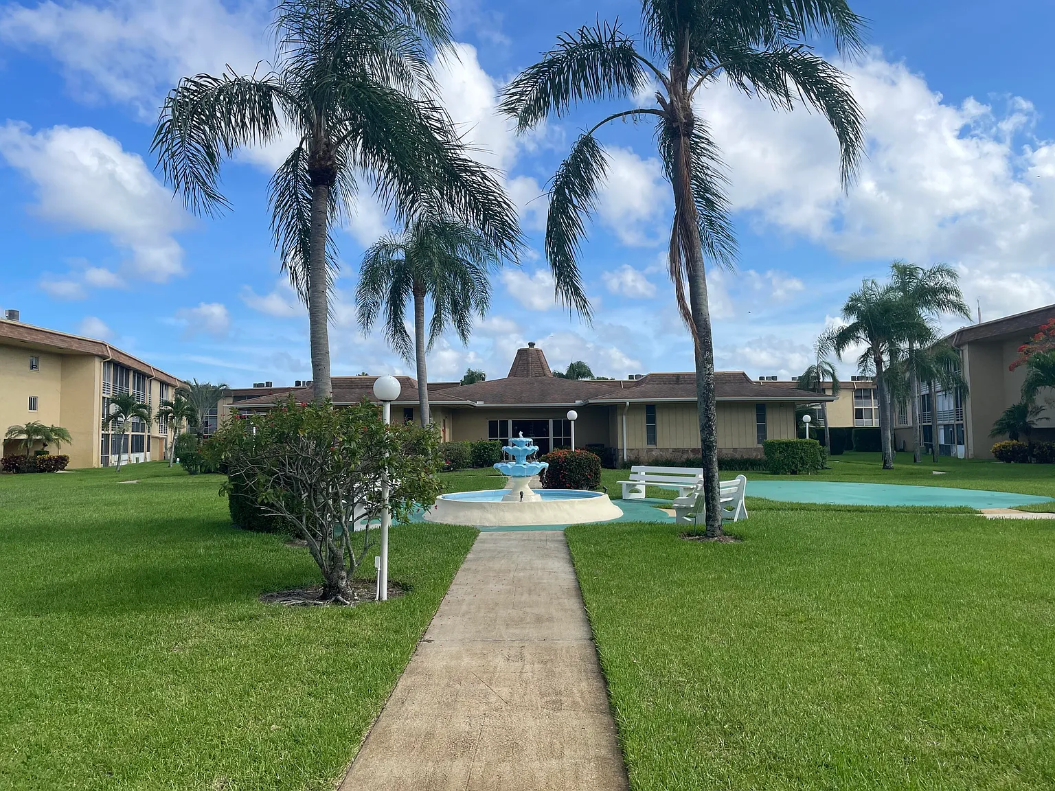 1 bed, 1.5 bath, 764 sqft, $1,400 — Photo 4