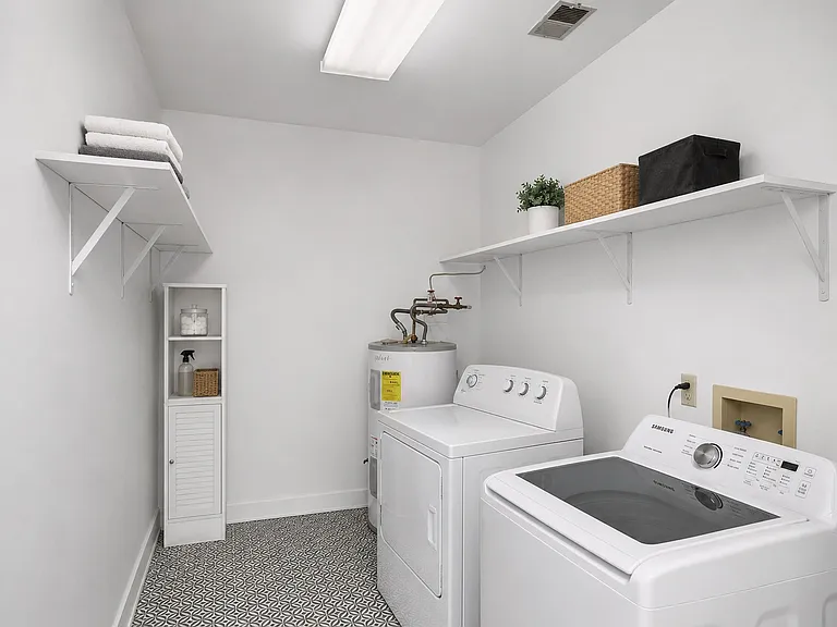 3317 Marcus Dr — Photo 28