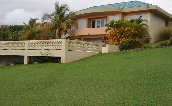 2nd image of R41 Cane Garden La Llave