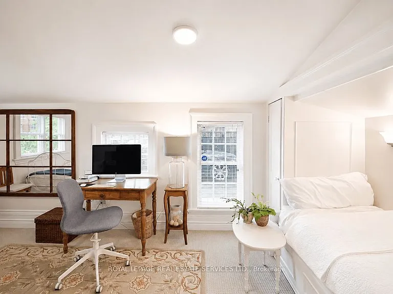 124 Chisholm St — Photo 17