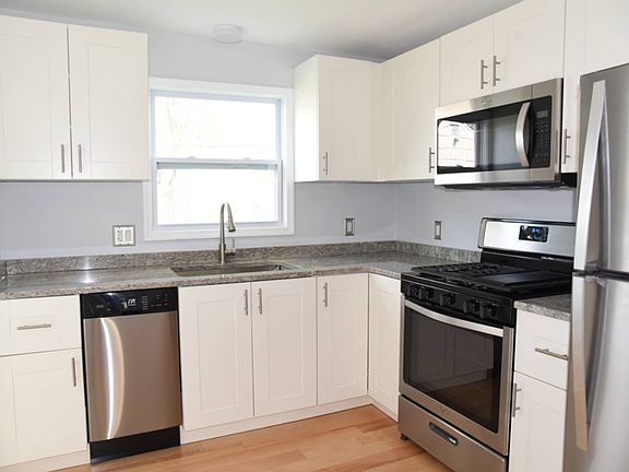 5th image of 310 Fairfield Ave