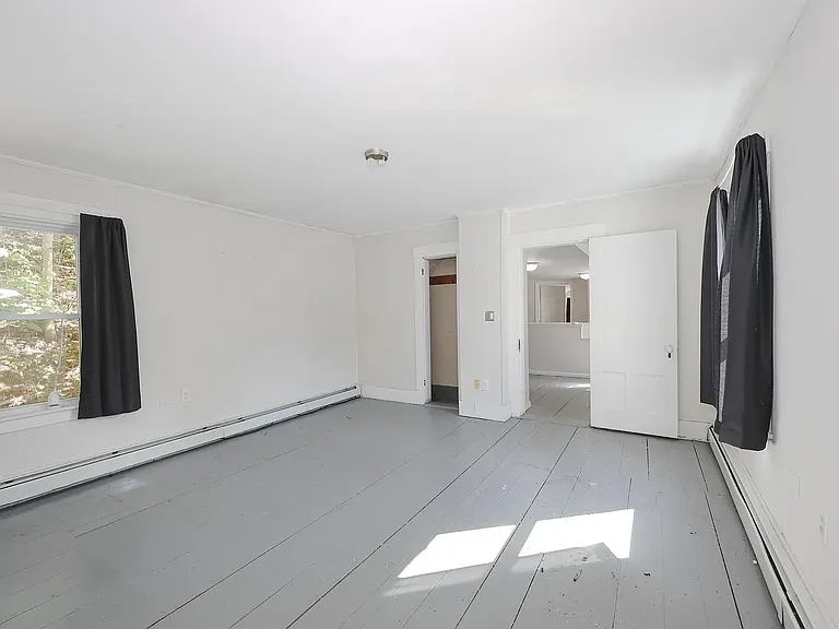 843 Western Ave #B — Photo 10