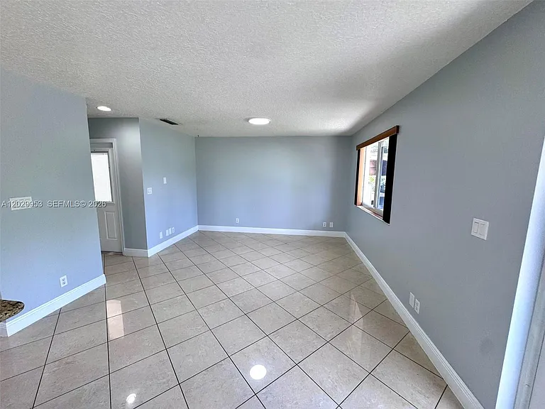 1419 Garfield St #2 — Photo 13