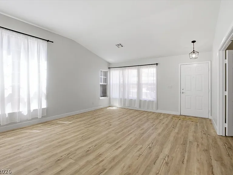 9569 Teton Diablo Ave — Photo 5